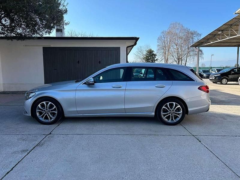 Usata Mercedes C220 170 CV (125 kW) 2018 Grigio Station wagon