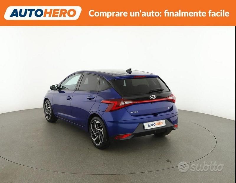 Käytetty Hyundai i20 84 HP (61 kW) 2021 Sininen Viistoperä