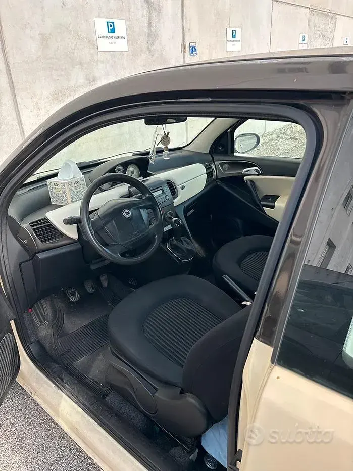 Usata Lancia Ypsilon 69 CV (50 kW) 2005 Utilitaria