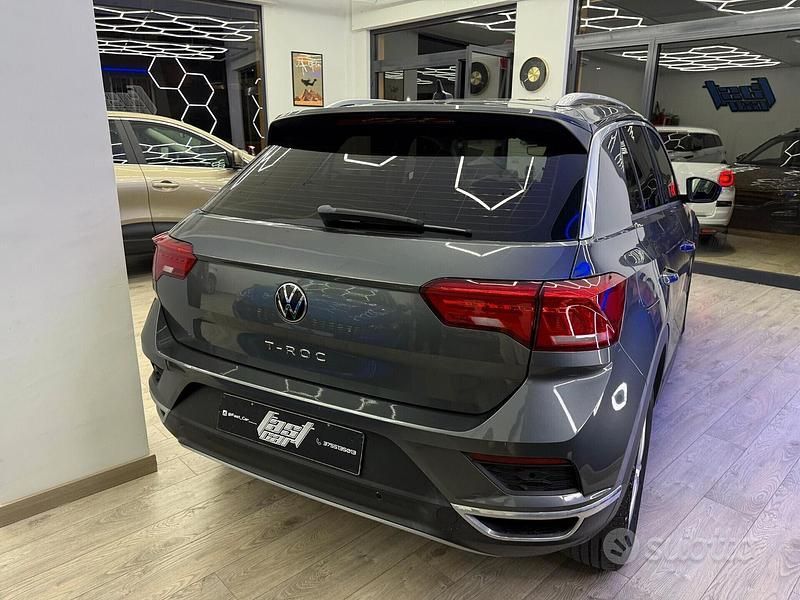 Usata VW T-Roc Advance 116 CV (85 kW) 2021 Grigio SUV