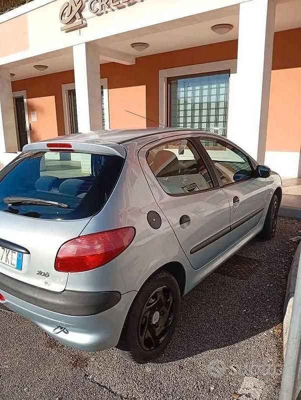 Usata Peugeot 206 2001 Grigio