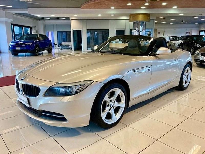 Oro Usata 2011 BMW Z4 Efficient Dynamics Cabrio | 22.500 € (Buon prezzo) - Immagine 1/4