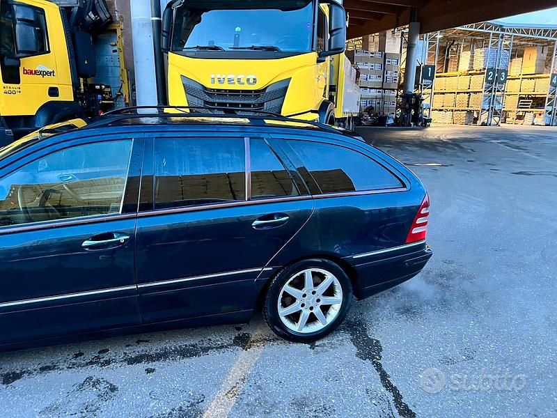 Usata Mercedes C270 2004 Blu Station wagon