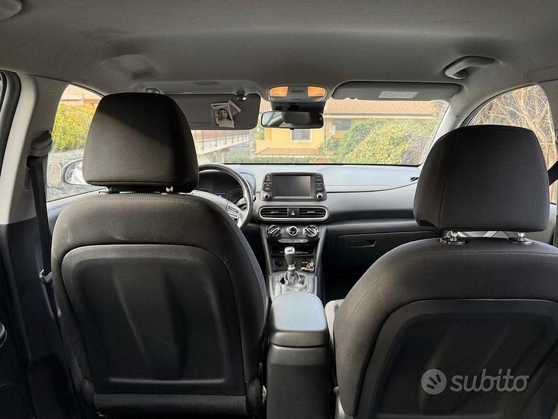 Usata Hyundai Kona Style 120 CV (88 kW) 2019 Bianco SUV