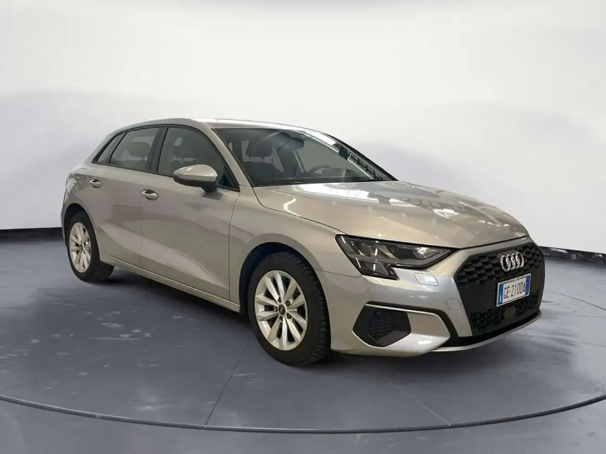 Usata Audi A3 e-tron Business 110 CV (80 kW) 2021 Grigio Utilitaria