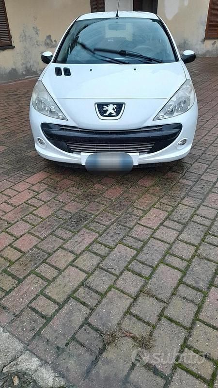 Usata Peugeot 206 68 CV (50 kW) 2010 Bianco Berlina