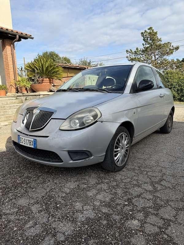 Usata Lancia Ypsilon 69 CV (50 kW) 2013 Utilitaria