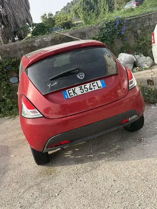 Usata Lancia Ypsilon Gold 69 CV (50 kW) 2011 Utilitaria