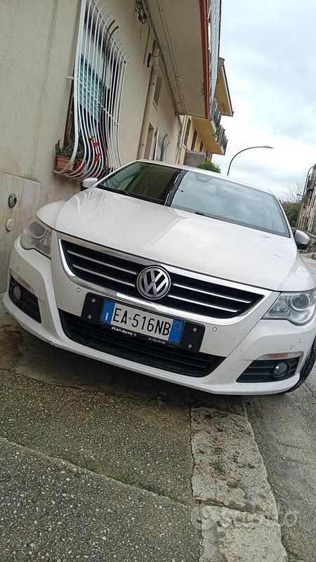 Usata VW Passat 140 CV (102 kW) 2010 Bianco Coupé