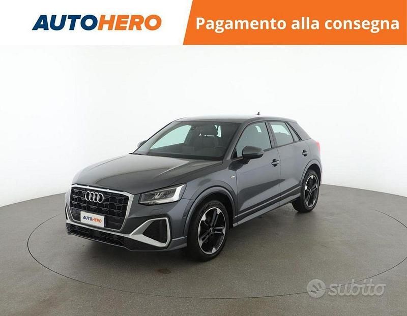 Grigio Usata 2022 Audi Q2 S-Line SUV | 26.399 € (Buon prezzo) - Immagine 1/2
