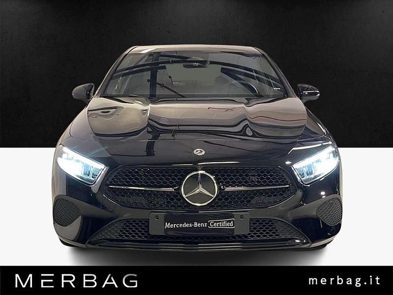 Usata Mercedes A180 Business 116 CV (85 kW) 2025 Nero Utilitaria