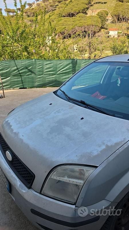 Usata Ford Fusion 68 CV (50 kW) 2002 Utilitaria