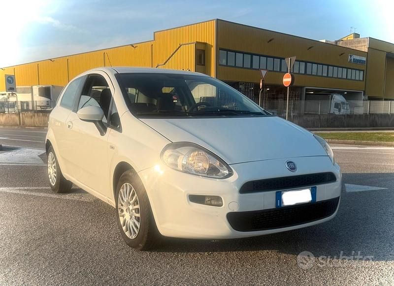 Usata Fiat Punto Evo 95 CV (69 kW) 2013 Bianco Utilitaria