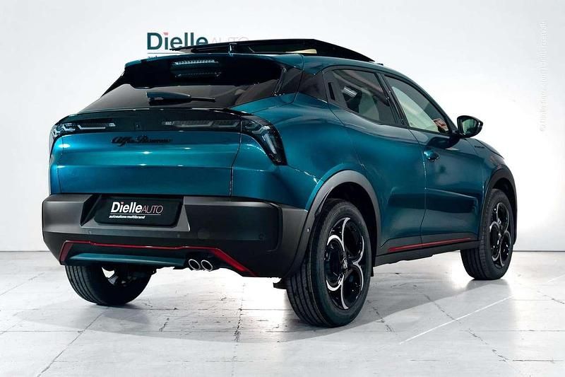 Nuova Alfa Romeo Junior Edizione Speciale 145 CV (106 kW) 2025 Blu/azzurro SUV