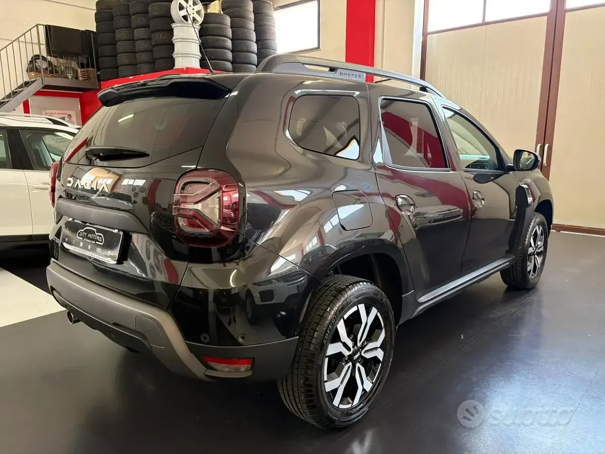 Usata Dacia Duster Prestige 101 CV (74 kW) 2023 Nero SUV