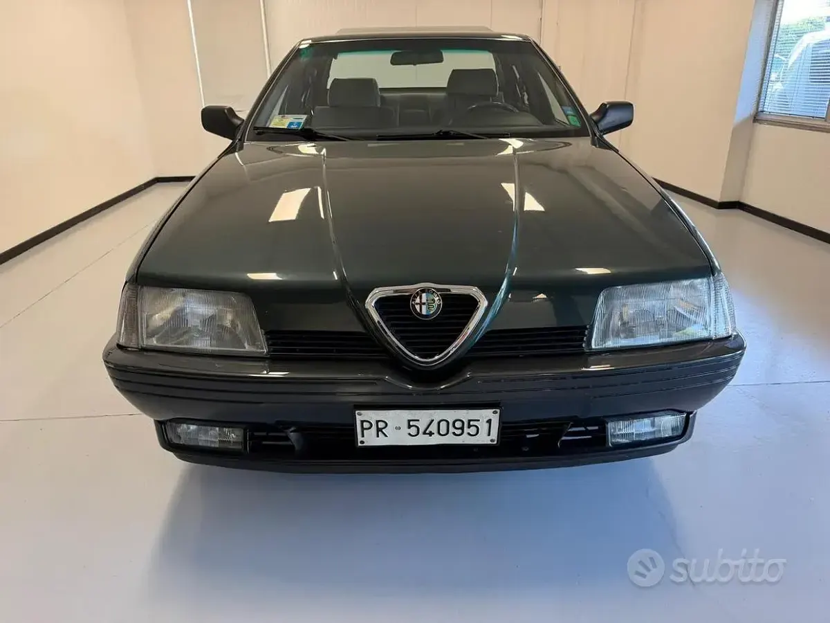 Usata Alfa Romeo 164 145 CV (106 kW) 1989 Verde Berlina