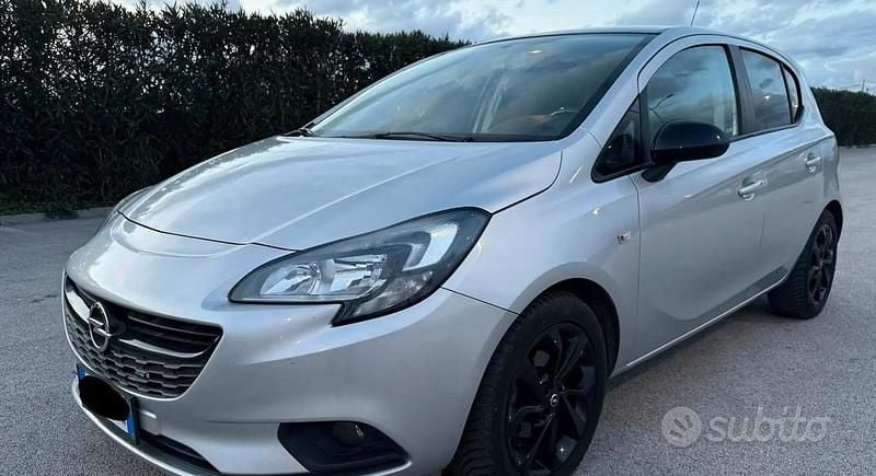 Usata Opel Corsa 90 CV (66 kW) 2017 Grigio Utilitaria