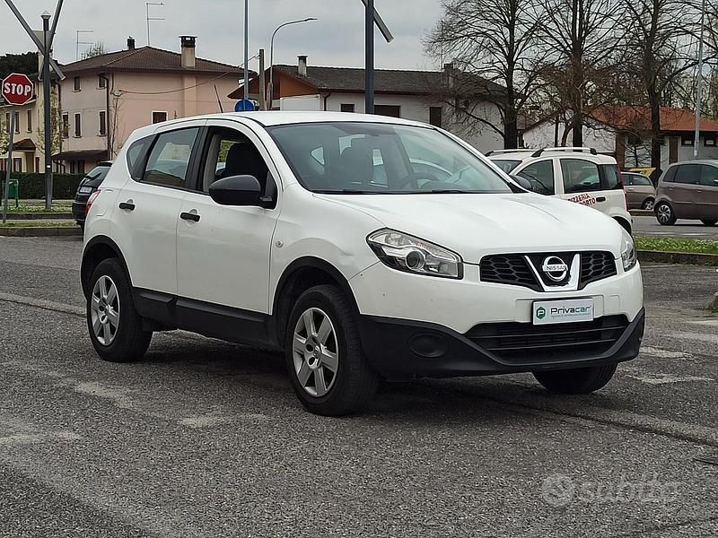 Usata Nissan Qashqai Acenta 106 CV (77 kW) 2010 Bianco SUV