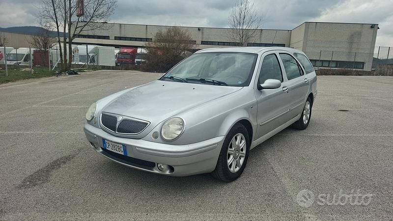 Usata Lancia Lybra 115 CV (84 kW) 2005 Station wagon