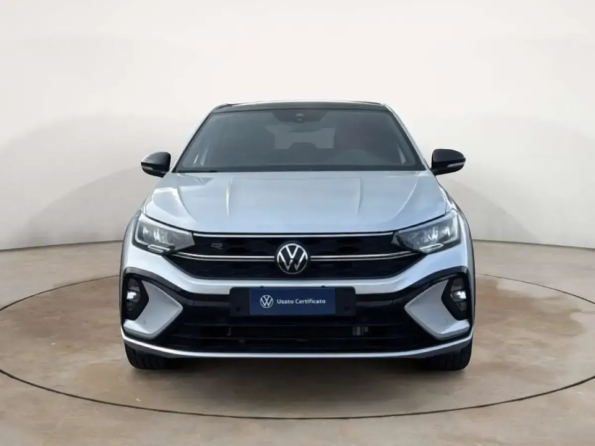 Usata VW Taigo R-line 116 CV (85 kW) 2024 Beige SUV