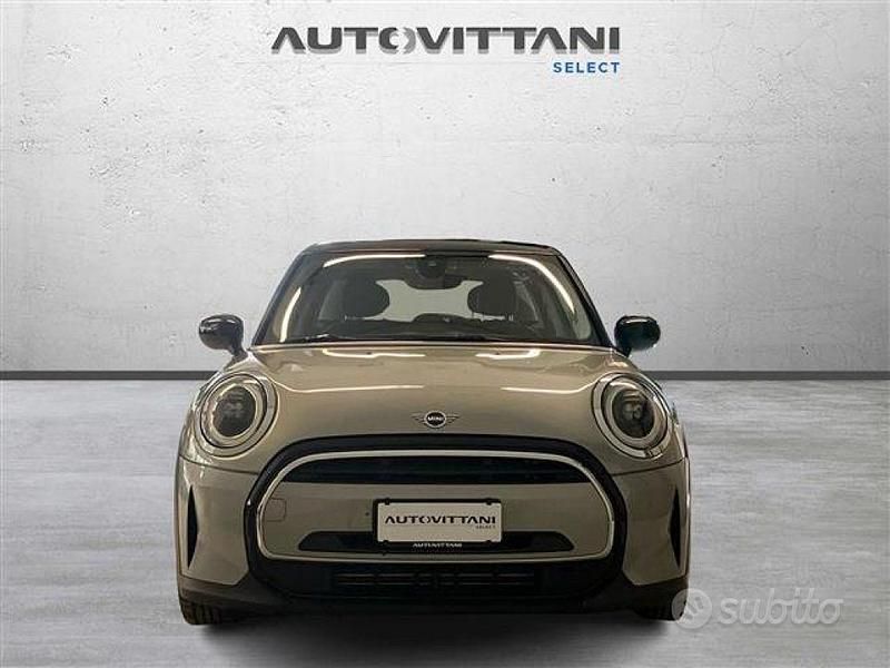 Usado Mini Cooper Essential 136 HP (100 kW) 2024 Cinzento Citadino