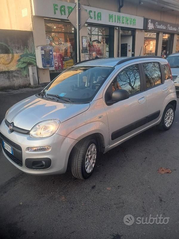 Usata Fiat Panda Lounge 69 CV (50 kW) 2020 Grigio Utilitaria