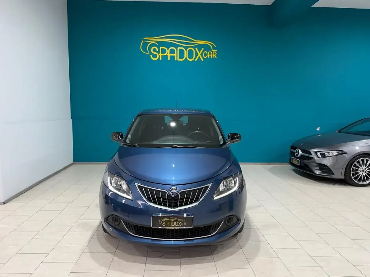 Usata Lancia Ypsilon 69 CV (50 kW) 2022 Blu Utilitaria