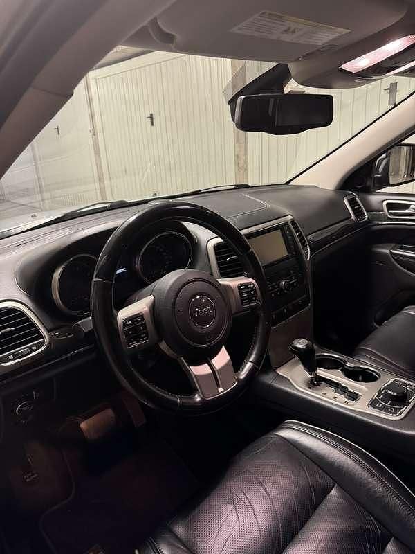 Usata 2011 Jeep Grand Cherokee Overland SUV | 5950 € (Molto cara) - Immagine 1/4