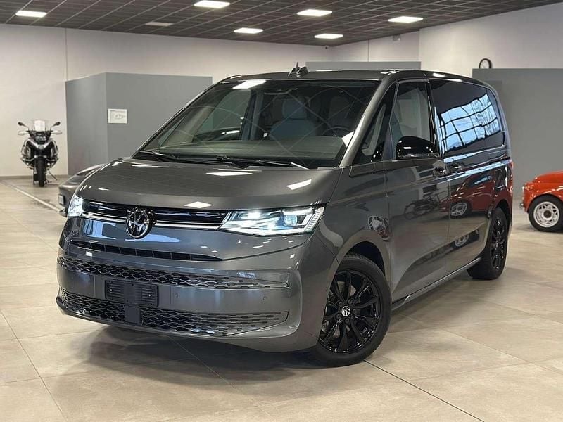 Grigio indio metallizzato Usata 2024 VW Multivan Life Furgone | 57.000 € (Buon prezzo) - Immagine 1/4