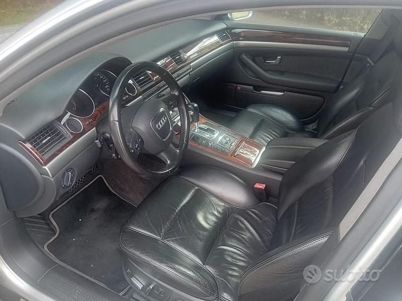 Usata Audi A8 232 CV (170 kW) 2006 Grigio Berlina