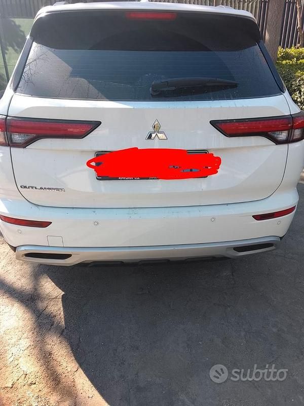 Usata Mitsubishi Outlander 2023 Bianco SUV