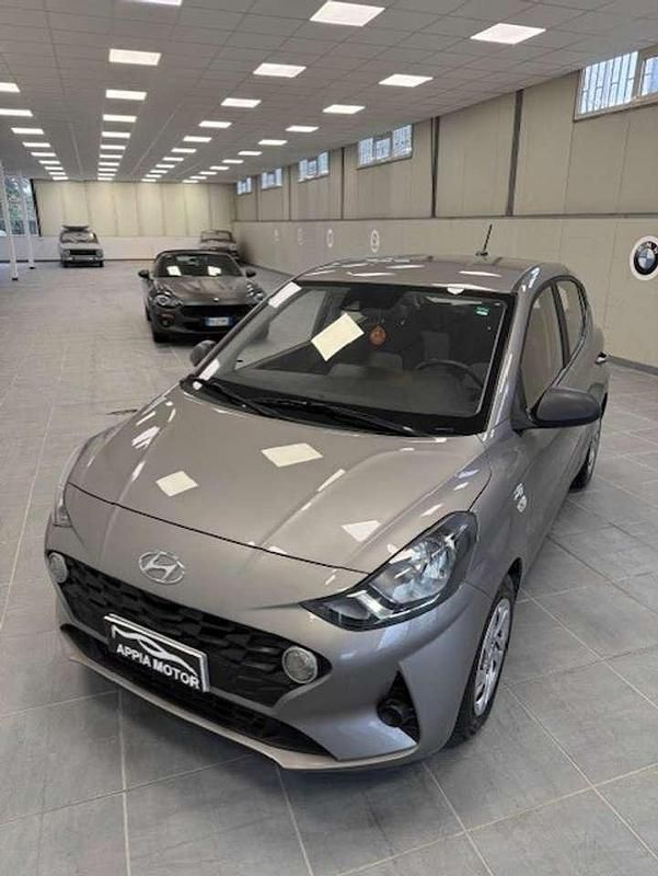 Usata Hyundai i10 Advanced 67 CV (49 kW) 2022 Grigio Utilitaria