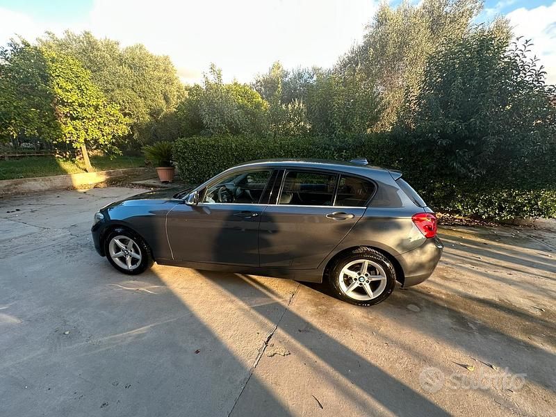 Usata BMW 116 Advantage 116 CV (85 kW) 2017 Grigio Utilitaria