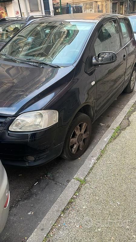 Usata VW Fox 69 CV (50 kW) 2005 Nero Utilitaria