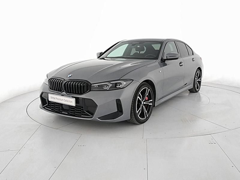 Usata BMW 320e M Sport 190 CV (139 kW) 2025 Grigio Berlina