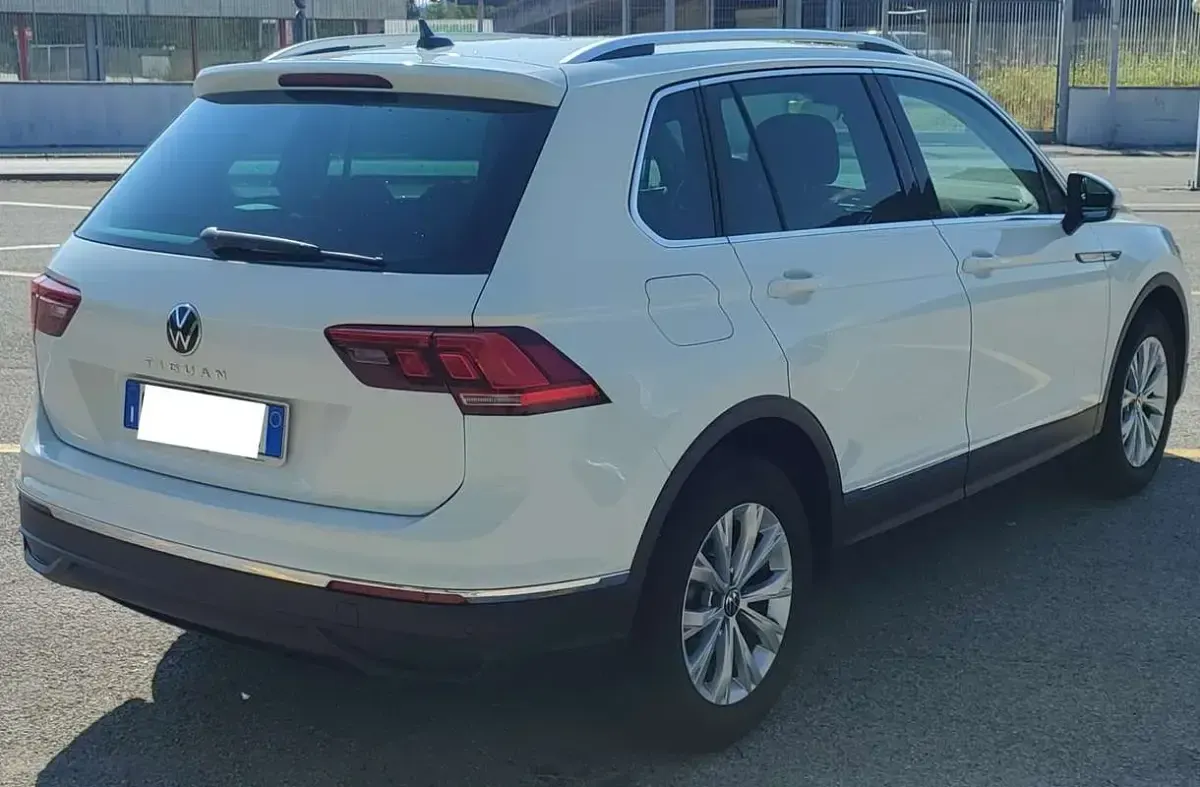 Usata VW Tiguan Life 131 CV (96 kW) 2022 SUV