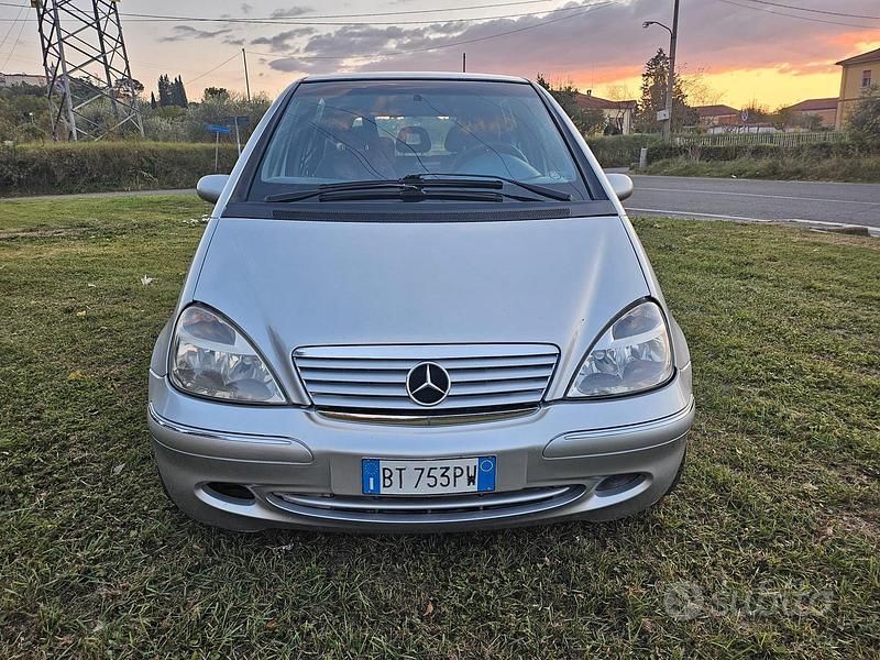 Usata Mercedes A140 Elegance 82 CV (60 kW) 2002 Argento Berlina