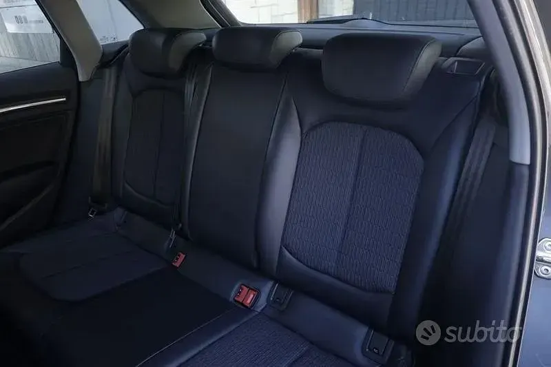 Usata Audi A3 Premium 150 CV (110 kW) 2020 Grigio Berlina