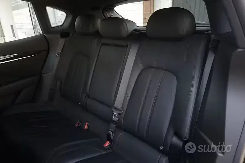 Usata Maserati Levante GranLusso 350 CV (257 kW) 2021 Nero SUV