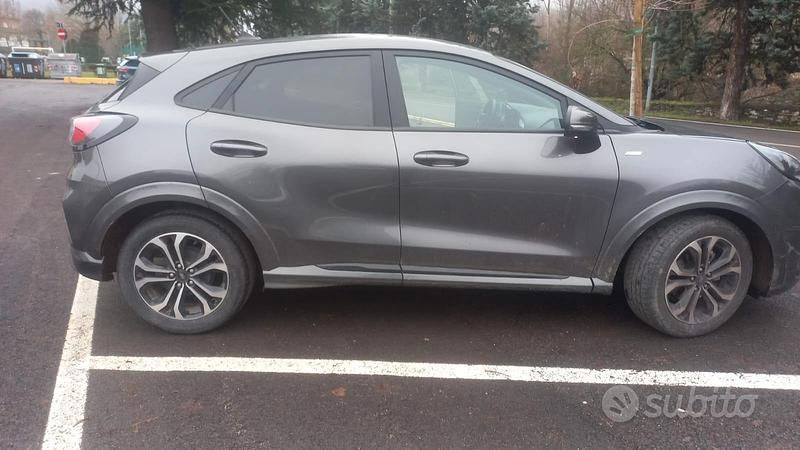 Usata Ford Puma ST-Line X 125 CV (91 kW) 2021 Grigio Station wagon