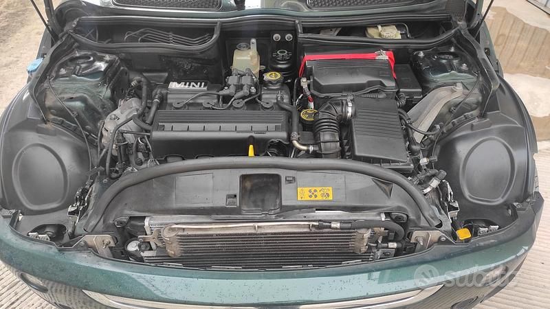 Usata Mini Cooper 116 CV (85 kW) 2006 Verde Utilitaria