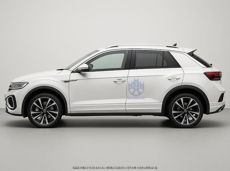 Usata VW T-Roc R-line 150 CV (110 kW) 2025 Bianco SUV