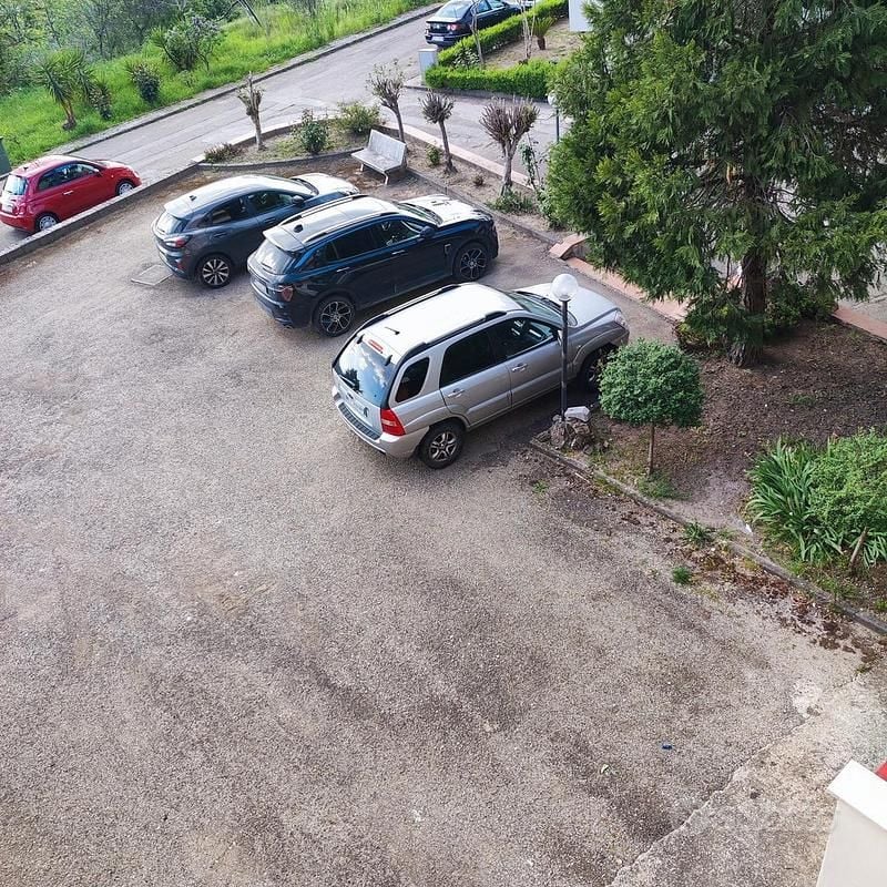 Usata Kia Sportage Active 140 CV (102 kW) 2005 Grigio SUV