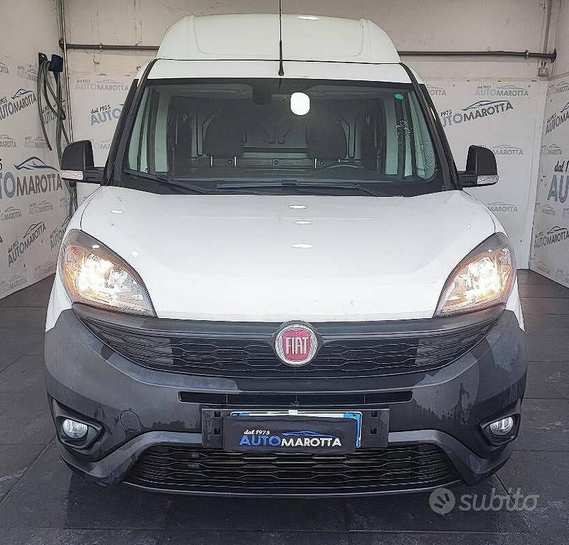 Usata Fiat Doblò 105 CV (77 kW) 2019 Bianco Monovolume