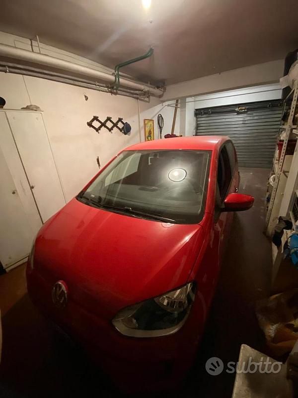 Usata VW up! 75 CV (55 kW) 2014 Rosso Utilitaria
