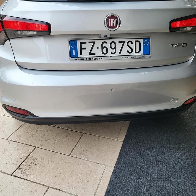 Usata Fiat Tipo Lounge 95 CV (69 kW) 2019 Grigio Berlina