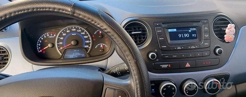 Usata Hyundai i10 69 CV (50 kW) 2014 Blu Utilitaria