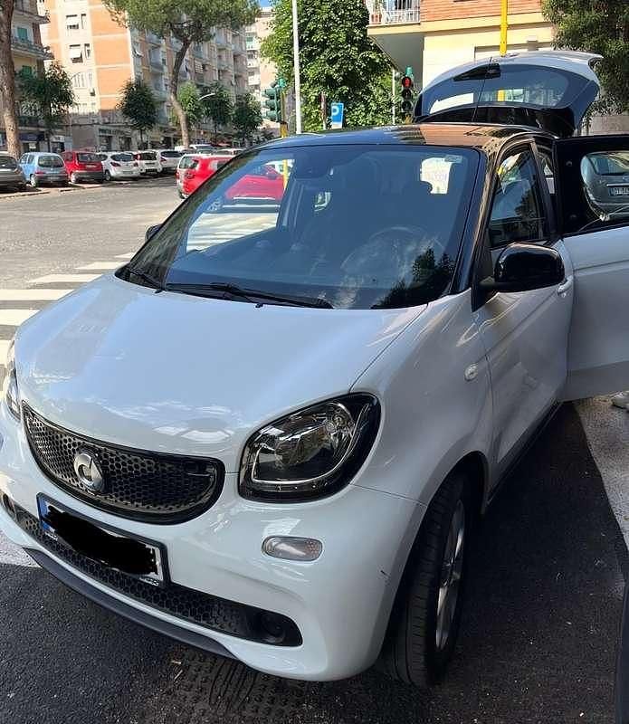 Usata Smart ForFour Passion 75 CV (55 kW) 2016 Bianco Utilitaria