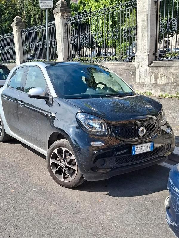 Usata Smart ForFour Passion 61 CV (44 kW) 2015 Nero Utilitaria