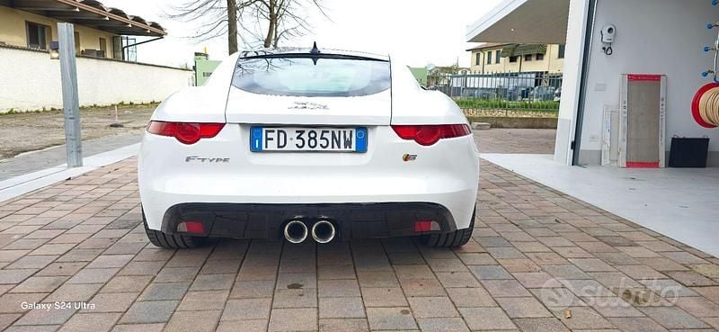 Usata Jaguar F-Type S 380 CV (279 kW) 2016 Bianco Coupé